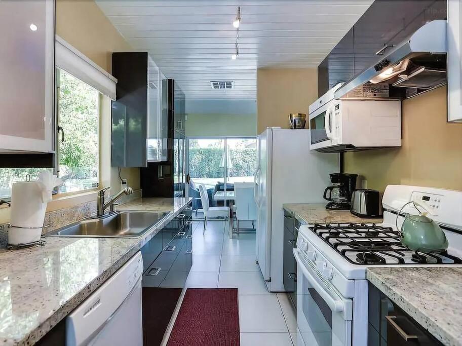 Serene 4 Bed 3 Bath Heated Pool Natural Backyard Heart Of Palm Springs Exteriér fotografie