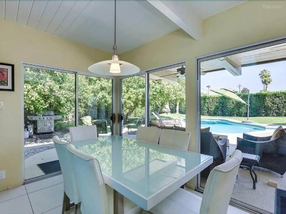 Serene 4 Bed 3 Bath Heated Pool Natural Backyard Heart Of Palm Springs Exteriér fotografie